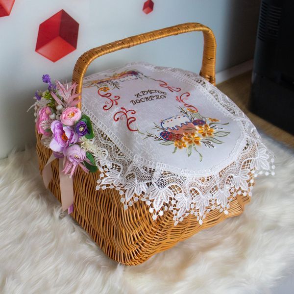 Вишита серветка на пасхальний кошик з ажурним мереживом 40х60 см №33 86057 фото