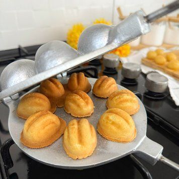 Форма для випікання великих горішків з начинкою на плиті горішниця на 9 половинок великих горішків 81679 фото