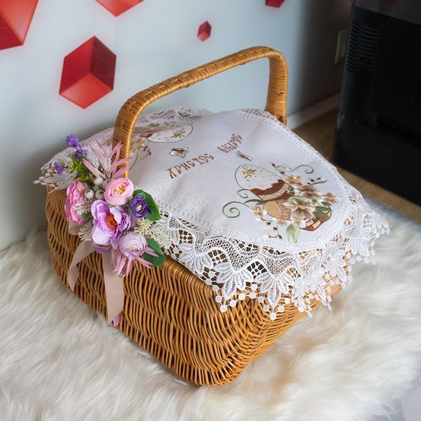 Вишита серветка на пасхальний кошик з ажурним мереживом 40х60 см №31 86074 фото