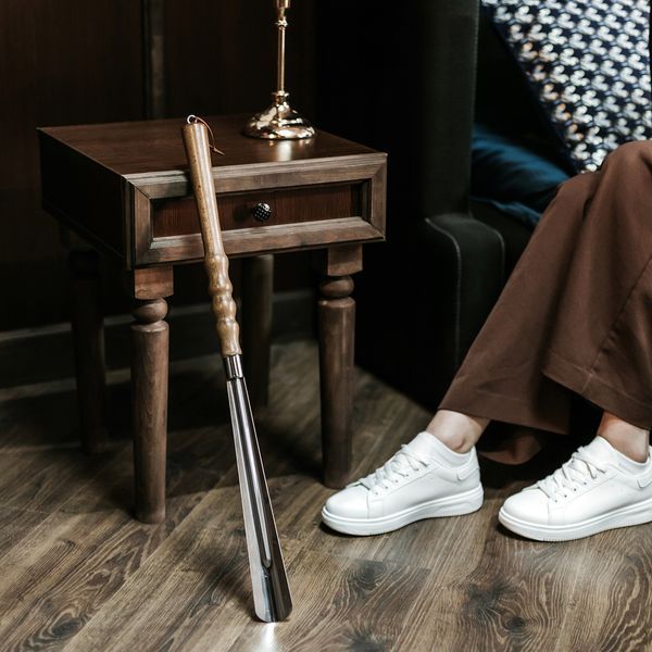 Набор ложек лопатка рожок для обуви с деревянной ручкой 31 и 68 см (2 штуки в комплекте) 84332 фото